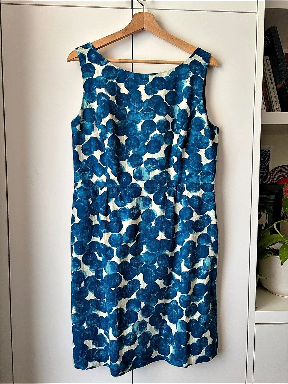 Anthropologie Tabitha Azure Scroll Sheath Dress Blue & White Size 12